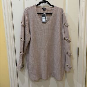 Brand new with tags City Chic champagne women’s sweater, sz M 18 (fits like XL)